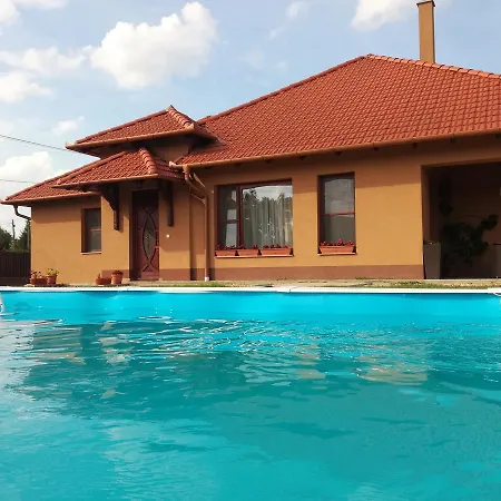 Tordai Vendeghaz Guest house *